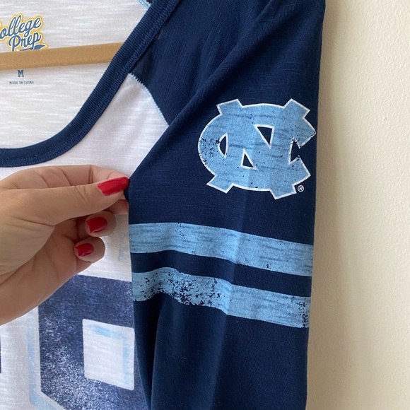 Bundle of 3 UNC Chapel Hill College shirts - Picture 5 of 7